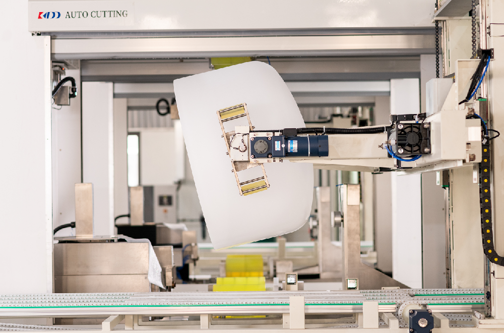 ag公司与ATSC SOLARTECH合作，树立石英坩埚技术典范，共筑全球智能制造供应链