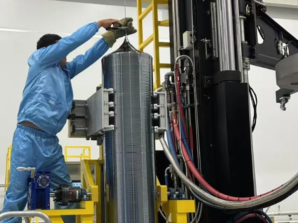 实力破圈！ag公司松瓷半导体级磁拉单晶炉获海外战略客户高度认可